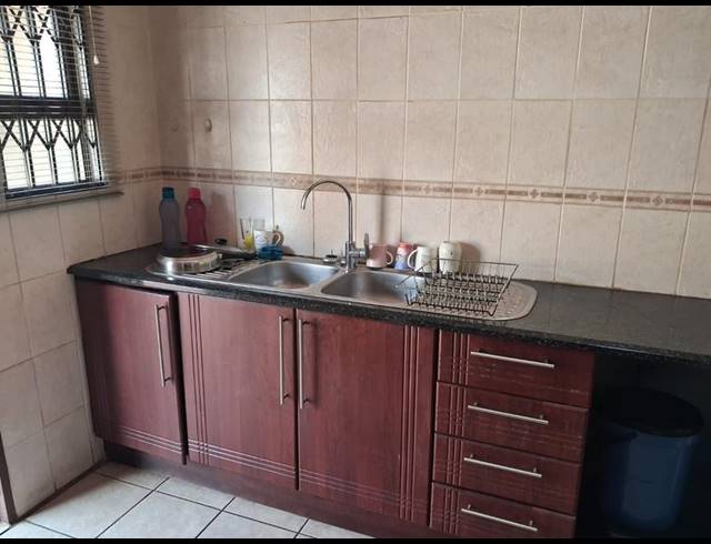 4 BEDROOM HOUSE FOR SALE IN DAWN PARK EXT